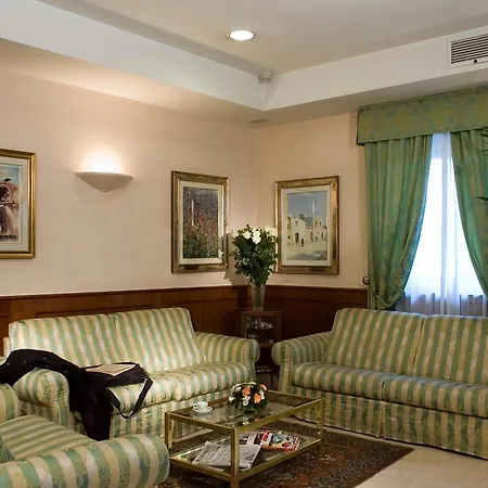 Hotel Castle 2*