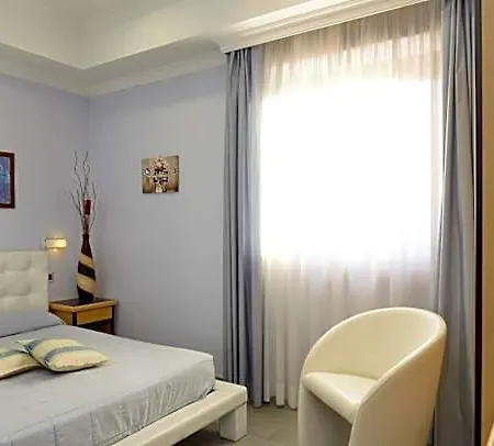 Castle Hotel 2*