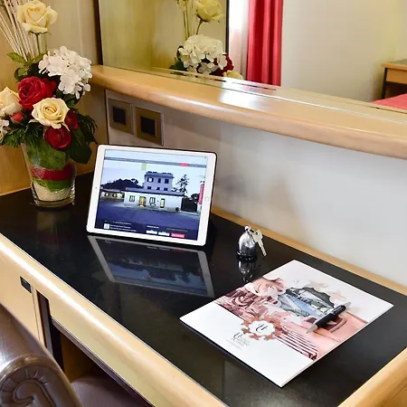 Castle Szálloda Róma